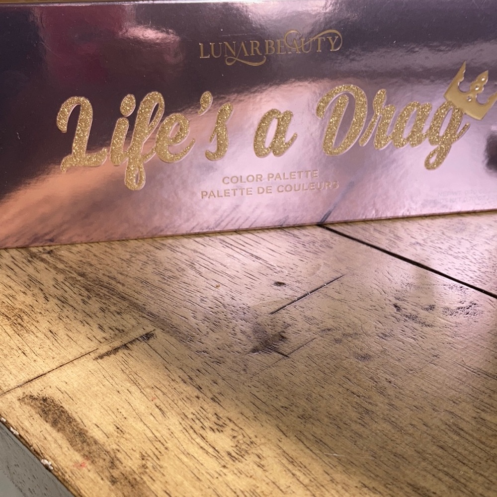 Life’s a Drag EyeshadowPallet